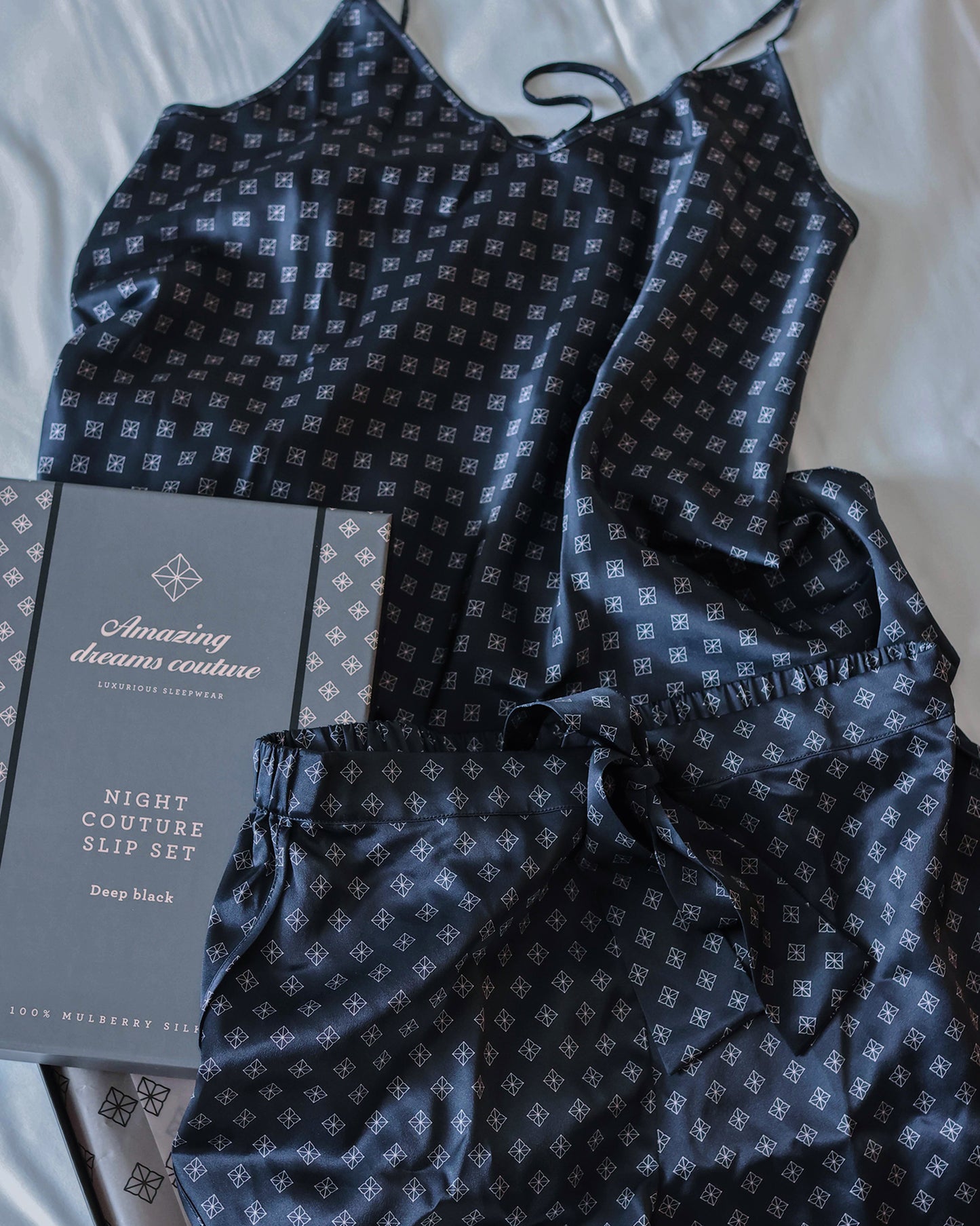 Amazing Space – AMAZING DREAMS Silky Night Couture Natsæt Sort