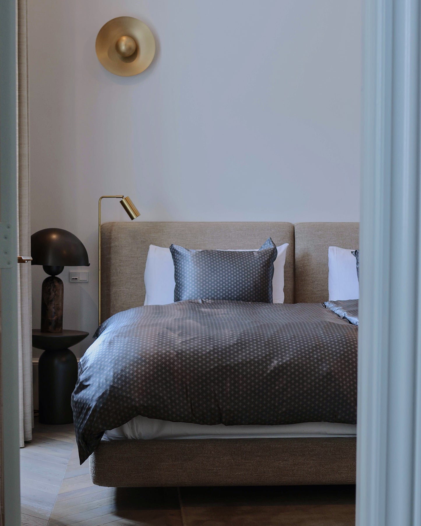 Amazing Space – Soaked in Silk Senget J S Lvgr