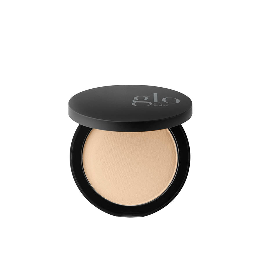Glo Skin Beauty – Pressed Base – Natural Light (9 g)