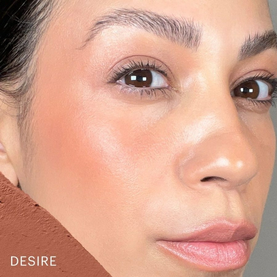 Glo Skin Beauty – Cream Blush Stick- Desire (10,5 g) - billede 2