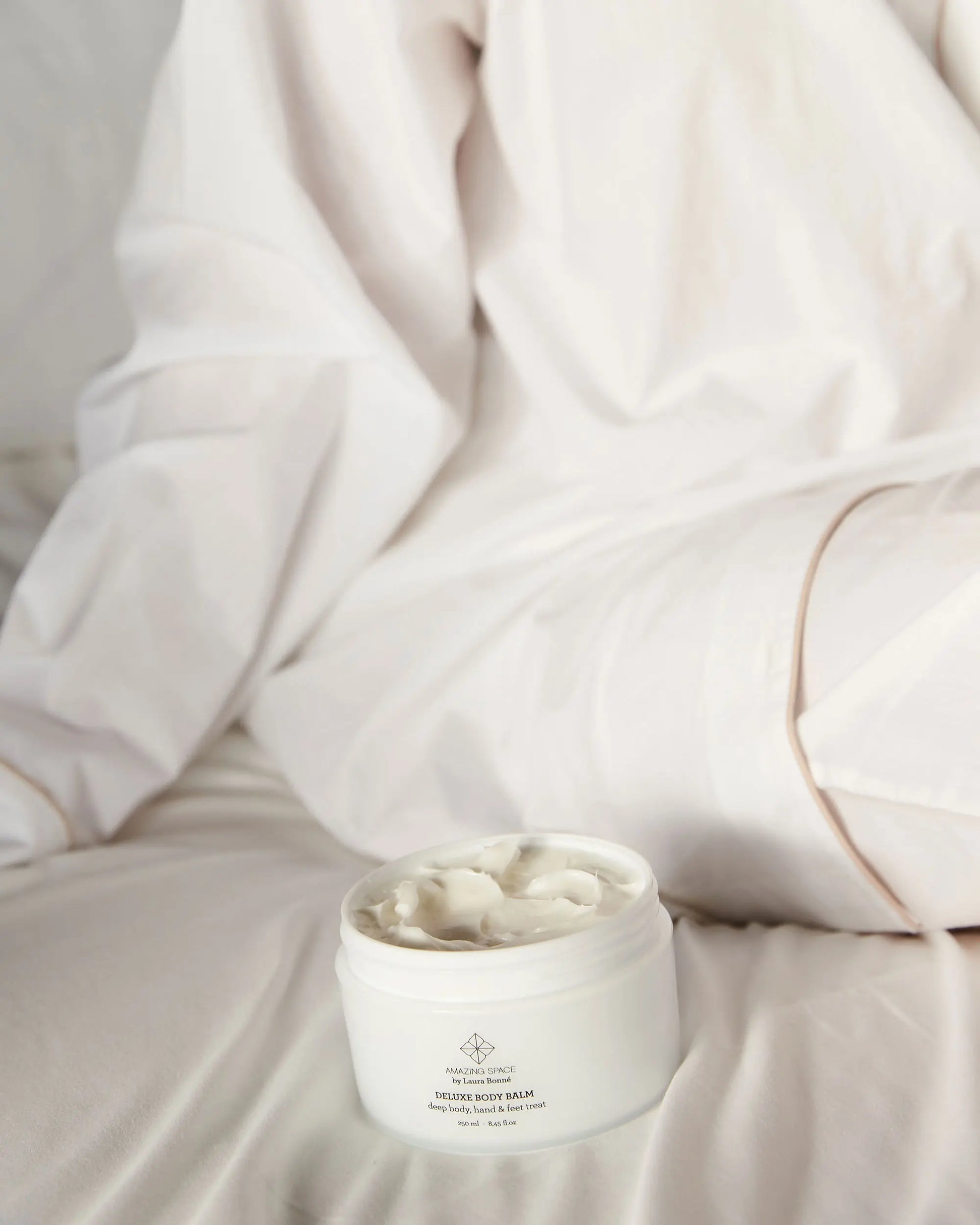 Amazing Space – Deluxe Body Balm – Deep Body, Hand & Feet Treat (250ml) - billede 4